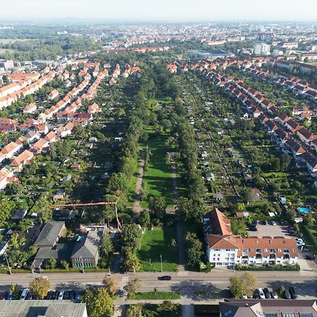 Fewo Am Park - 4P, Boxspringbett, Balkon, Smarttv, Gesundbrunnen, Familienfreundlich Halle  Eksteriør bilde