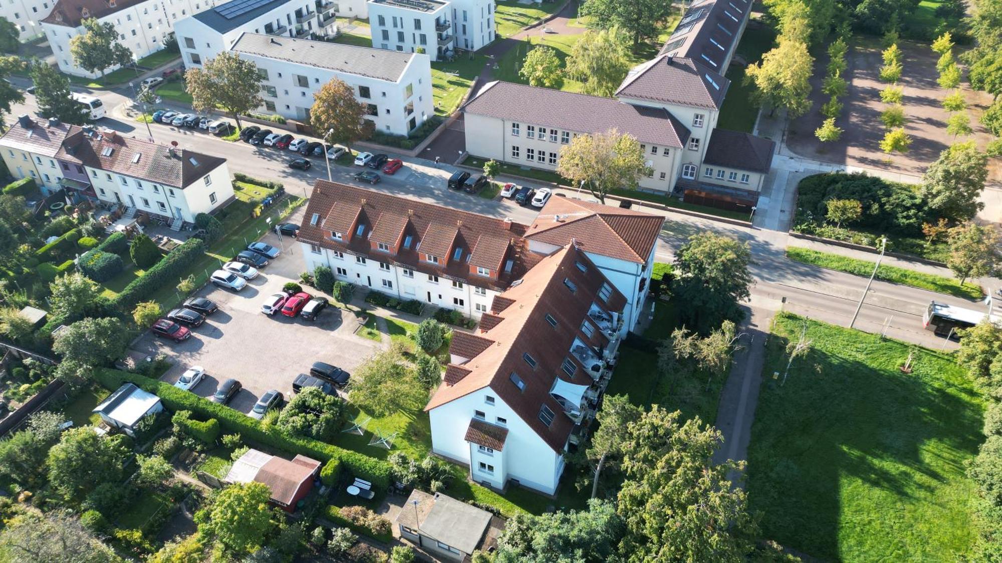 Fewo Am Park - 4P, Boxspringbett, Balkon, Smarttv, Gesundbrunnen, Familienfreundlich Halle  Eksteriør bilde