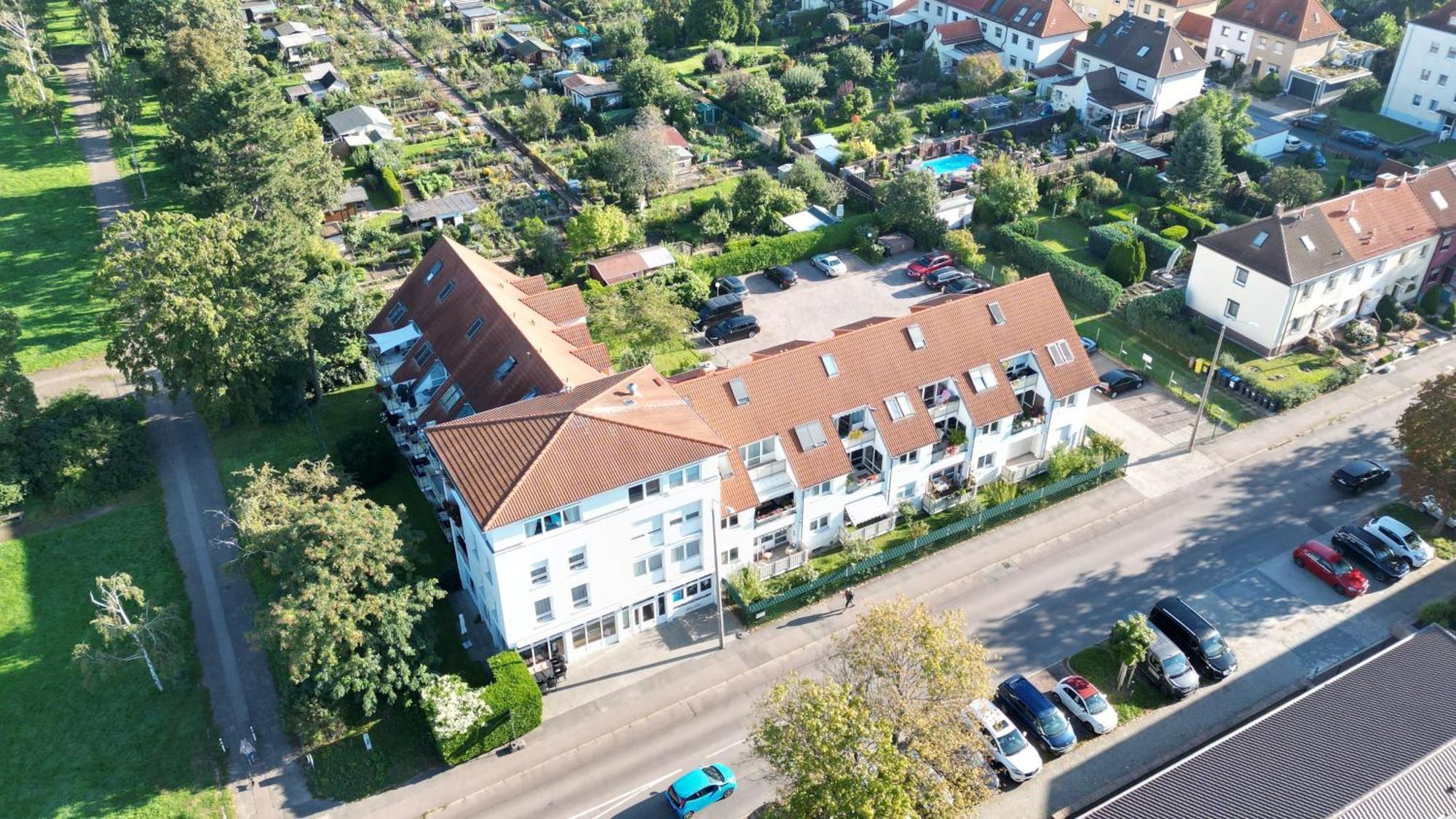 Fewo Am Park - 4P, Boxspringbett, Balkon, Smarttv, Gesundbrunnen, Familienfreundlich Halle  Eksteriør bilde